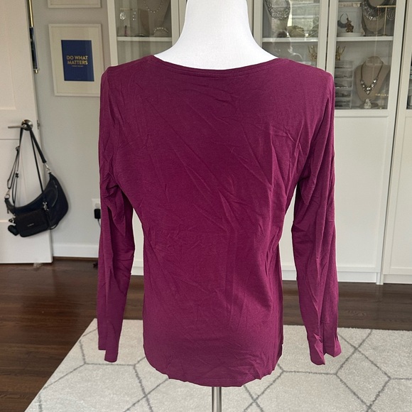 Ann Taylor Burgundy Long-Sleeve Tshirt Top EUC - Picture 3 of 4
